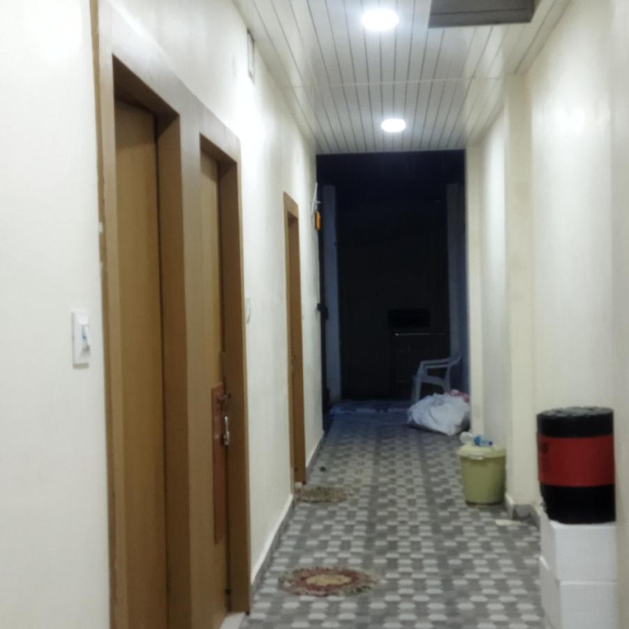 Shree Gajlaxmi Hotel Walking Distance From Mahakaleswar 乌贾因 外观 照片