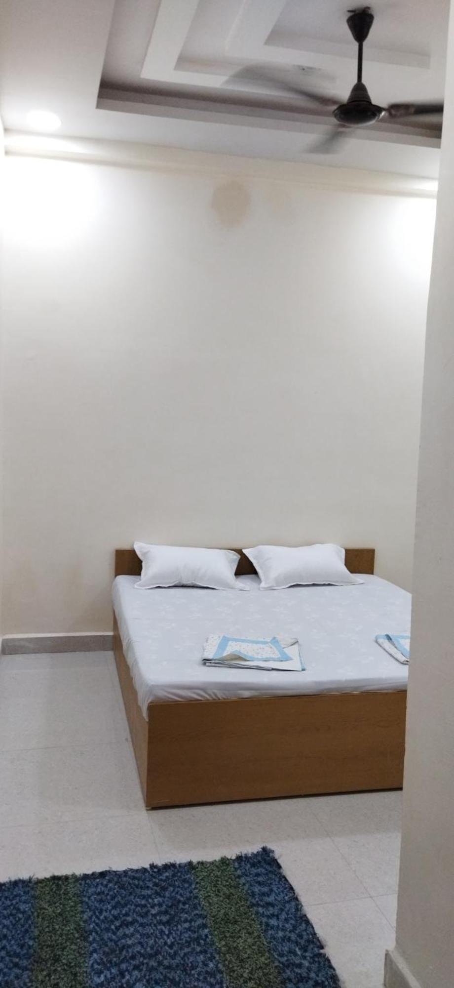 Shree Gajlaxmi Hotel Walking Distance From Mahakaleswar 乌贾因 外观 照片